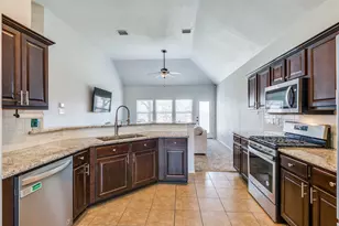 1433 Villa Paloma Blvd, Little Elm, TX 75068 - Photo 11