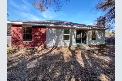 818 Creekside Drive, Glenn Heights, TX 75154 - Photo 15