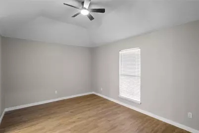 5711 Congressional Drive, Arlington, TX 76018 - Photo 11