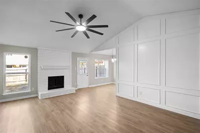 5711 Congressional Drive, Arlington, TX 76018 - Photo 3