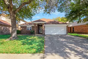 5711 Congressional Dr, Arlington, TX 76018 - Photo 1