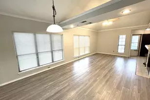 2919 Sunset Point Ln, Carrollton, TX 75007 - Photo 5