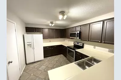 2919 Sunset Point Lane, Carrollton, TX 75007 - Photo 11