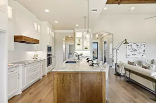 2168 Middlewood Cir, Granbury, TX 76049 - Photo 11