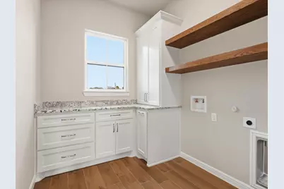 2168 Middlewood Circle, Granbury, TX 76049 - Photo 35