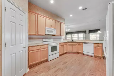 5804 Legend Lane, The Colony, TX 75056 - Photo 11