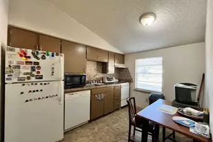 303 Elliott St, Arlington, TX 76013 - Photo 13