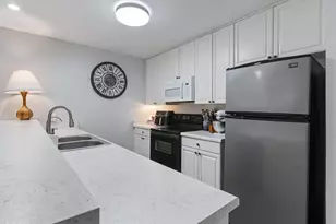 7510 Holly Hill Dr, Dallas, TX 75231 - Photo 11