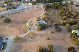 1115 W Belknap, Jacksboro, TX 76458 - Photo 5