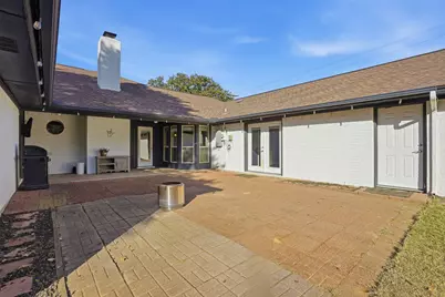 7924 Londonderry Drive, North Richland Hills, TX 76182 - Photo 29