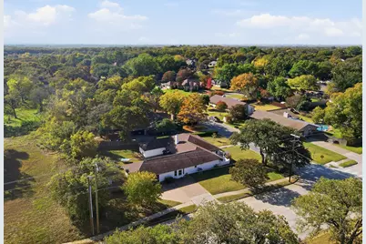 7924 Londonderry Drive, North Richland Hills, TX 76182 - Photo 35