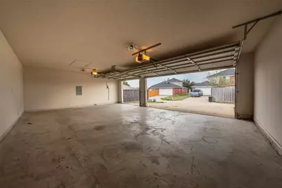 3200 Elmwood Drive, Mesquite, TX 75181 - Photo 35