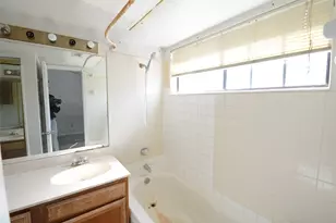 501 Arbor Creek Dr, Euless, TX 76039 - Photo 17