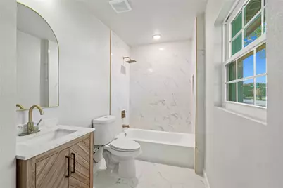 820 Belltower Drive, Irving, TX 75061 - Photo 15