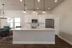 1577 Saylee Ln, Burleson, TX 76028 - Photo 9