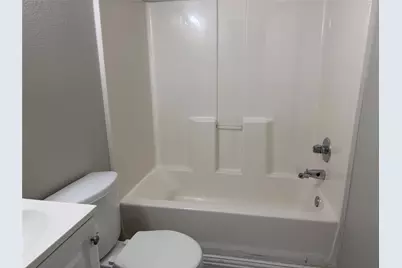 4005 Preferred Place, Dallas, TX 75237 - Photo 17