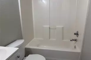 4005 Preferred Pl, Dallas, TX 75237 - Photo 17