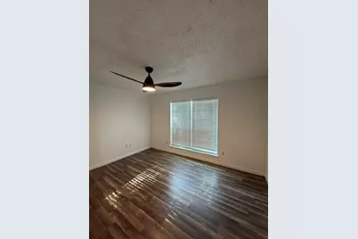 300 Bluegrass Lane, Euless, TX 76039 - Photo 7