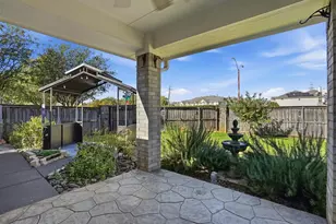 12701 Beech Tree Ln, Fort Worth, TX 76040 - Photo 3