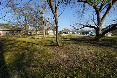 1227 Maple Street, Bonham, TX 75418 - Photo 3