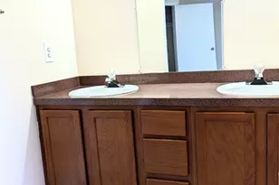 1223 Georgia Ave, Dallas, TX 75216 - Photo 9