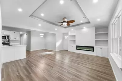 8455 Sugarberry Road, Dallas, TX 75249 - Photo 5