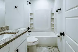 1403 W Austin St, Paris, TX 75460 - Photo 9