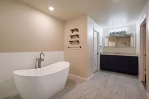 6012 Englishoak Dr, Arlington, TX 76016 - Photo 17