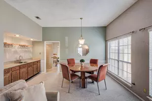 983 Acorn Dr, Lewisville, TX 75067 - Photo 9