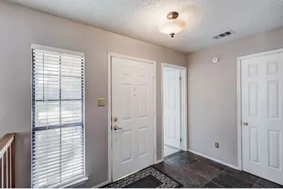 983 Acorn Drive, Lewisville, TX 75067 - Photo 3