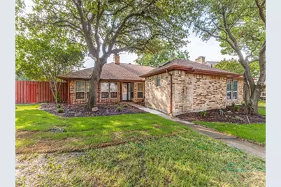 806 Pebblecreek Drive, Garland, TX 75040 - Photo 1