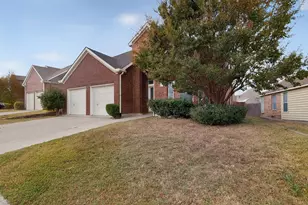 3901 Citadel Dr, Garland, TX 75040 - Photo 3