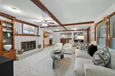 1323 Dublin Street, Grapevine, TX 76051 - Photo 3