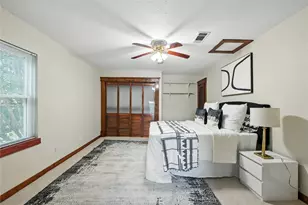 1323 Dublin St, Grapevine, TX 76051 - Photo 5