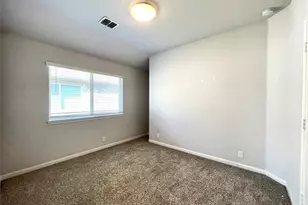 1097 Kingbird Ln, Alvarado, TX 76009 - Photo 15