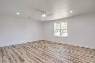 521 Mesquite Ave, Crowley, TX 76036 - Photo 13