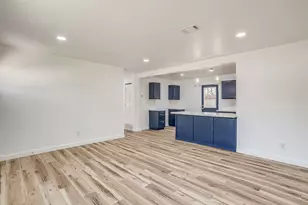 521 Mesquite Ave, Crowley, TX 76036 - Photo 11