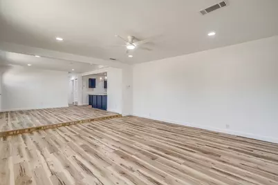 521 Mesquite Avenue, Crowley, TX 76036 - Photo 15