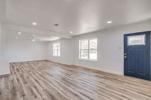 521 Mesquite Ave, Crowley, TX 76036 - Photo 5