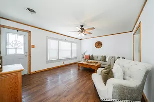 308 N Pecan St, Muenster, TX 76252 - Photo 5