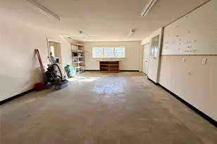 293 Pam Dr, Chico, TX 76431 - Photo 15