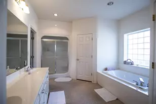 293 Pam Dr, Chico, TX 76431 - Photo 9