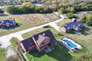 6747 Southpoint Dr, Princeton, TX 75407 - Photo 9