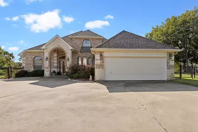 4008 Huron Court, Granbury, TX 76048 - Photo 3
