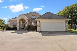 4008 Huron Ct, Granbury, TX 76048 - Photo 5