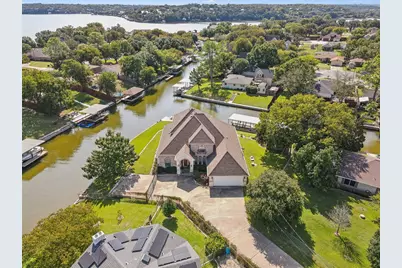 4008 Huron Court, Granbury, TX 76048 - Photo 3