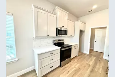 625 Charlotte Lane, Burleson, TX 76028 - Photo 11