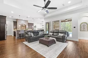 11236 Brady Oaks Ct, Fort Worth, TX 76135 - Photo 7