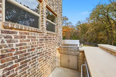 11236 Brady Oaks Court, Fort Worth, TX 76135 - Photo 39