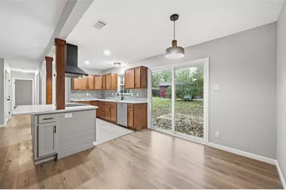 1025 Harris Drive, Euless, TX 76039 - Photo 13